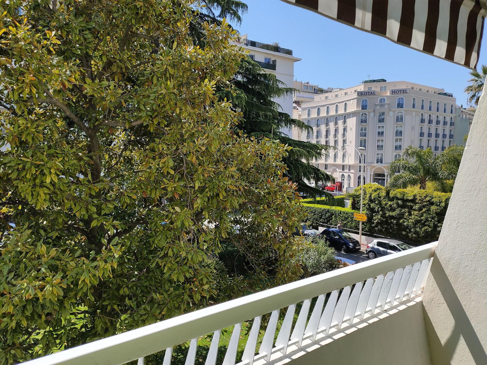 Hotel Victoria คานส์ ภายนอก รูปภาพ