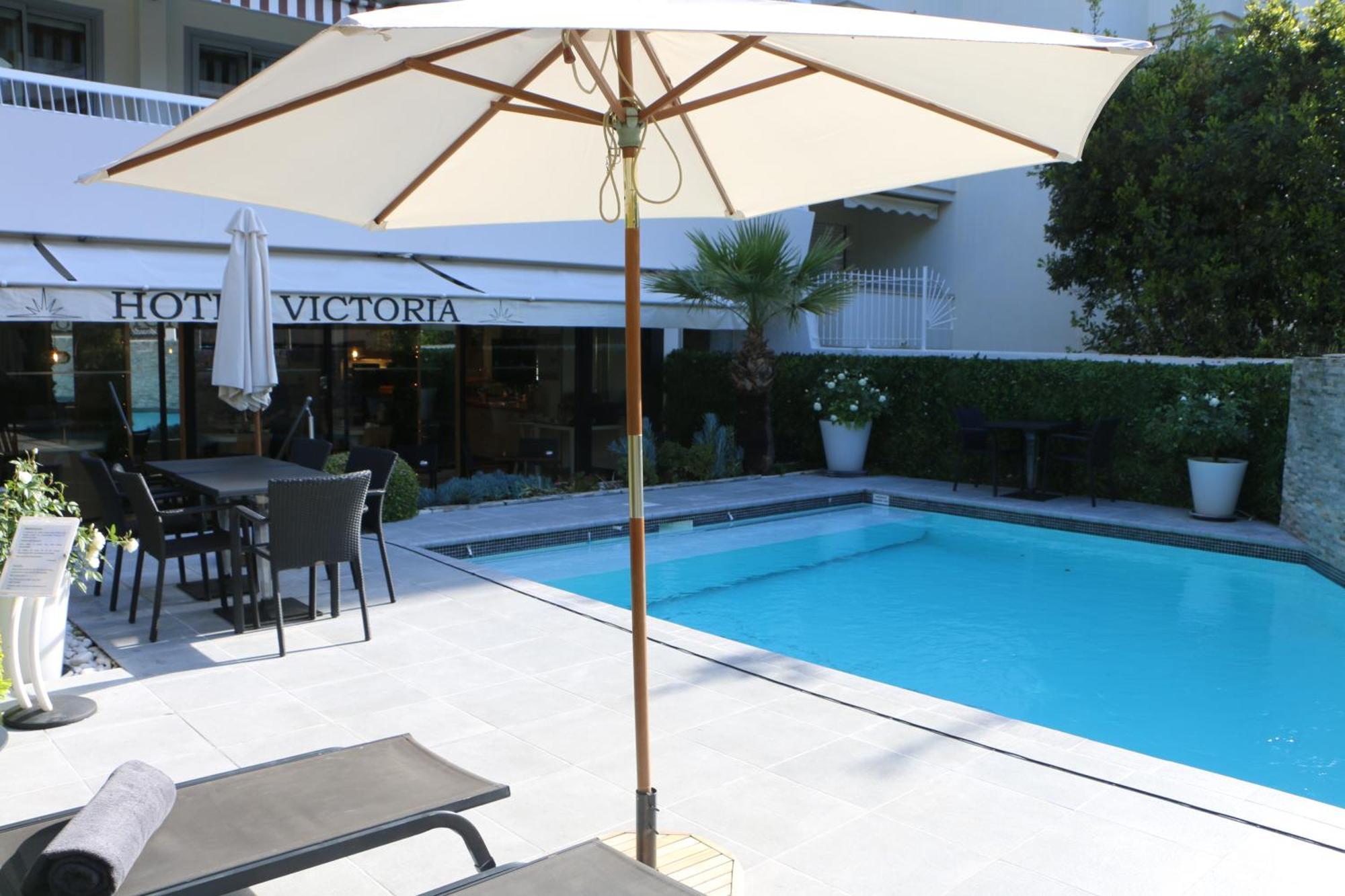 Hotel Victoria คานส์ ภายนอก รูปภาพ