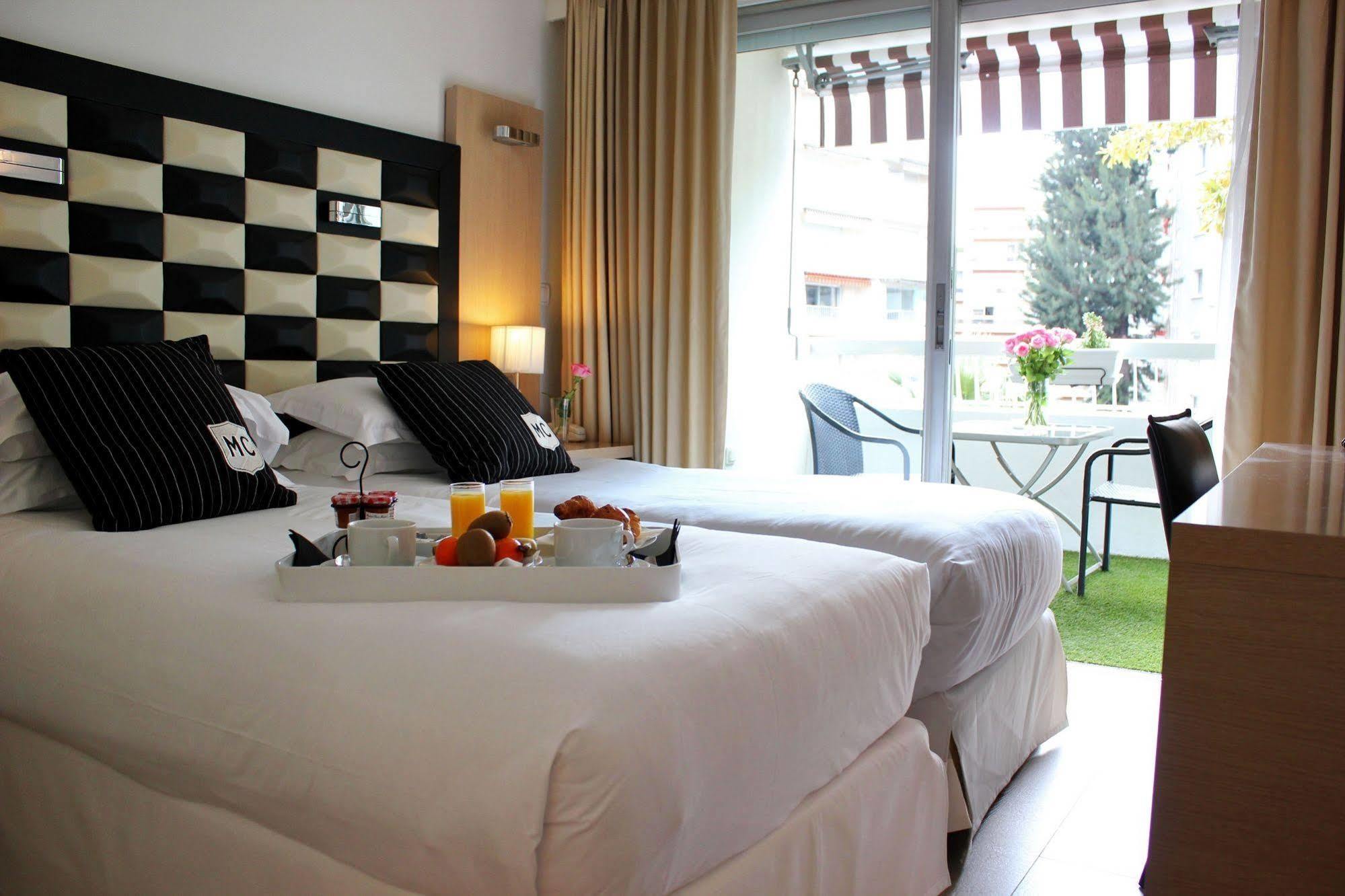 Hotel Victoria คานส์ ภายนอก รูปภาพ